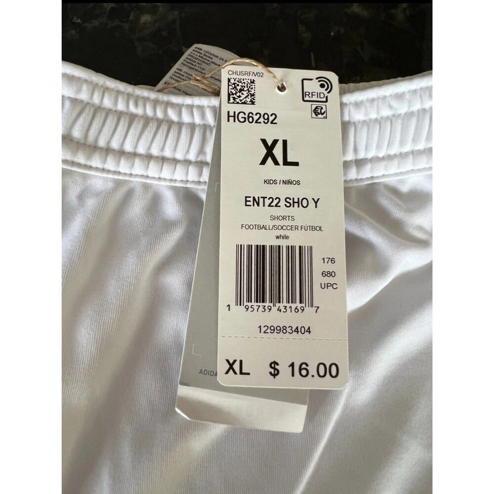 NWT Adidas Boys Solid White Entrada 22 Soccer Shorts sz XL - Picture 2 of 3